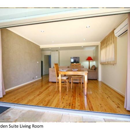 Southview Guest House Wollongong Exterior photo